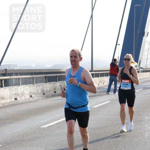 03.10.2026 - Köhlbrandbrückenlauf Strokosch-Dieckow http://msf.ph/oto/10593492 03.10.2026 09:20:38 Position 1 2339 meine-sportfotos.de