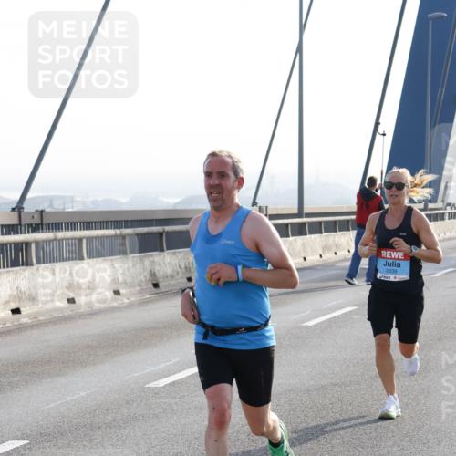 03.10.2026 - Köhlbrandbrückenlauf Strokosch-Dieckow http://msf.ph/oto/10593498 03.10.2026 09:20:38 Position 1 2339 meine-sportfotos.de