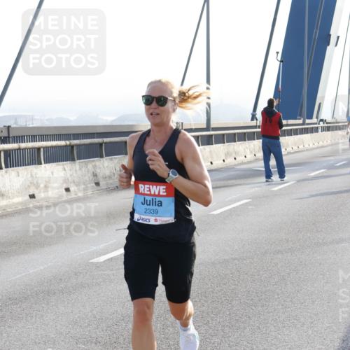 03.10.2026 - Köhlbrandbrückenlauf Strokosch-Dieckow http://msf.ph/oto/10593508 03.10.2026 09:20:39 Position 1 2339 meine-sportfotos.de