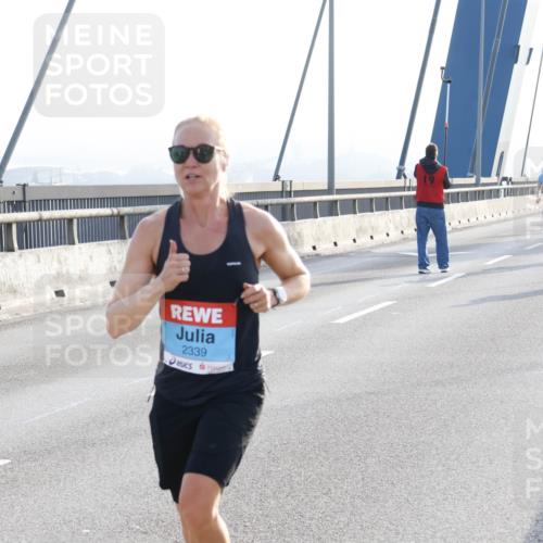 03.10.2026 - Köhlbrandbrückenlauf Strokosch-Dieckow http://msf.ph/oto/10593517 03.10.2026 09:20:39 Position 1 2339 meine-sportfotos.de