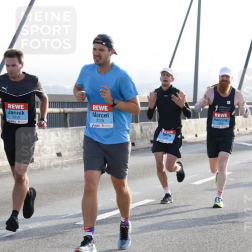 03.10.2026 - Köhlbrandbrückenlauf Strokosch-Dieckow http://msf.ph/oto/10593578 03.10.2026 09:20:51 Position 1 2219, 2175, 126, 1392 meine-sportfotos.de
