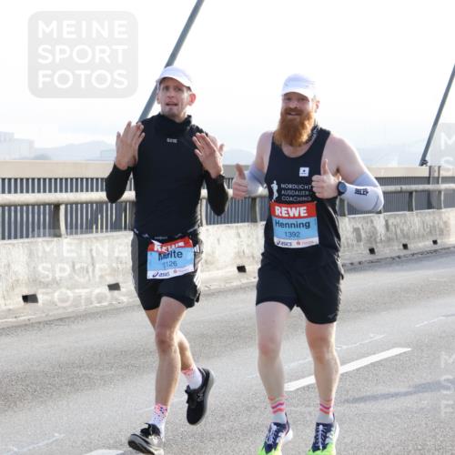 03.10.2026 - Köhlbrandbrückenlauf Strokosch-Dieckow http://msf.ph/oto/10593599 03.10.2026 09:20:52 Position 1 2126, 1392 meine-sportfotos.de