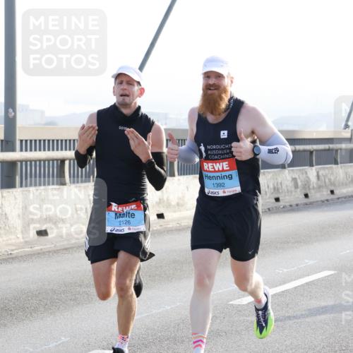 03.10.2026 - Köhlbrandbrückenlauf Strokosch-Dieckow http://msf.ph/oto/10593605 03.10.2026 09:20:52 Position 1 2126, 1392 meine-sportfotos.de
