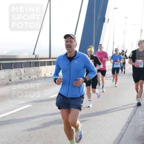 03.10.2026 - Köhlbrandbrückenlauf Strokosch-Dieckow http://msf.ph/oto/10593624 03.10.2026 09:20:55 Position 1  meine-sportfotos.de