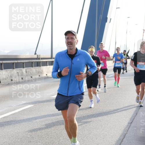 03.10.2026 - Köhlbrandbrückenlauf Strokosch-Dieckow http://msf.ph/oto/10593629 03.10.2026 09:20:55 Position 1 2123 meine-sportfotos.de