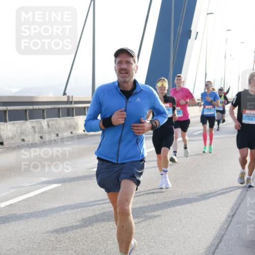 03.10.2026 - Köhlbrandbrückenlauf Strokosch-Dieckow http://msf.ph/oto/10593634 03.10.2026 09:20:55 Position 1 2123 meine-sportfotos.de