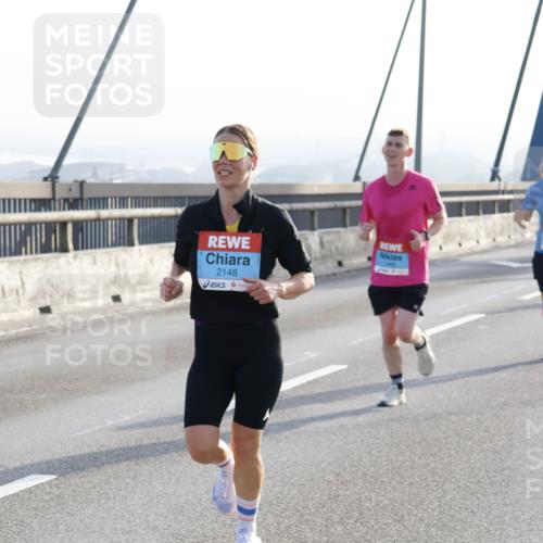 03.10.2026 - Köhlbrandbrückenlauf Strokosch-Dieckow http://msf.ph/oto/10593638 03.10.2026 09:20:57 Position 1 2148 meine-sportfotos.de