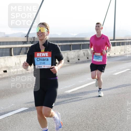 03.10.2026 - Köhlbrandbrückenlauf Strokosch-Dieckow http://msf.ph/oto/10593654 03.10.2026 09:20:58 Position 1 2148, 1466 meine-sportfotos.de