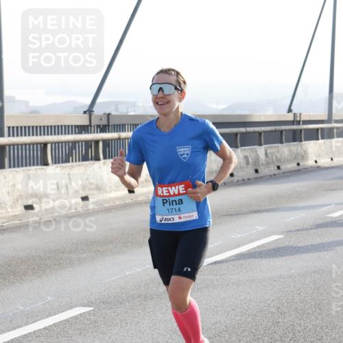 03.10.2026 - Köhlbrandbrückenlauf Strokosch-Dieckow http://msf.ph/oto/10593662 03.10.2026 09:21:00 Position 1 1714 meine-sportfotos.de