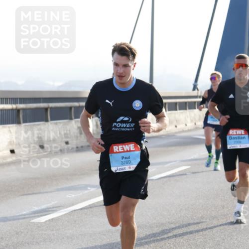 03.10.2026 - Köhlbrandbrückenlauf Strokosch-Dieckow http://msf.ph/oto/10593675 03.10.2026 09:21:03 Position 1 3769, 2309, 6 meine-sportfotos.de