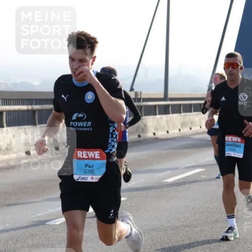 03.10.2026 - Köhlbrandbrückenlauf Strokosch-Dieckow http://msf.ph/oto/10593689 03.10.2026 09:21:03 Position 1 3769, 2309 meine-sportfotos.de