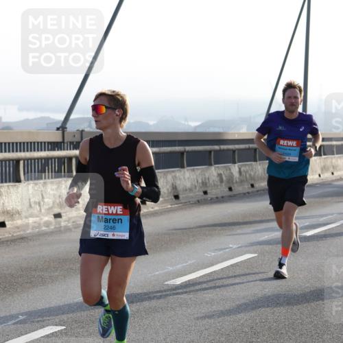 03.10.2026 - Köhlbrandbrückenlauf Strokosch-Dieckow http://msf.ph/oto/10593709 03.10.2026 09:21:06 Position 1 2246, 1129 meine-sportfotos.de