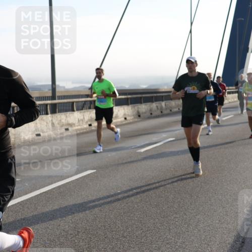 03.10.2026 - Köhlbrandbrückenlauf Strokosch-Dieckow http://msf.ph/oto/10593774 03.10.2026 09:21:16 Position 1 2188 meine-sportfotos.de