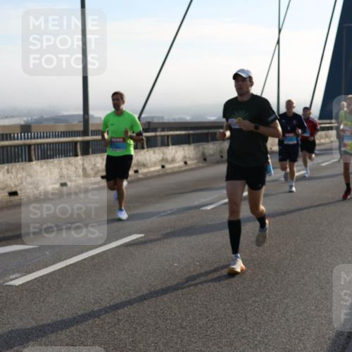 03.10.2026 - Köhlbrandbrückenlauf Strokosch-Dieckow http://msf.ph/oto/10593797 03.10.2026 09:21:17 Position 1  meine-sportfotos.de
