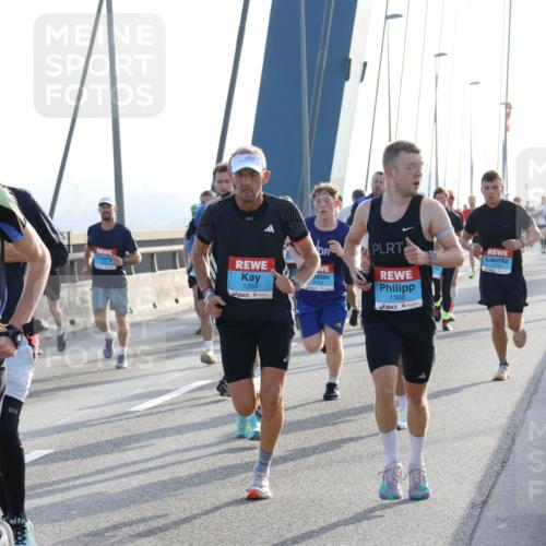 03.10.2026 - Köhlbrandbrückenlauf Strokosch-Dieckow http://msf.ph/oto/10593936 03.10.2026 09:21:39 Position 1 1204, 1360 meine-sportfotos.de
