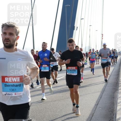 03.10.2026 - Köhlbrandbrückenlauf Strokosch-Dieckow http://msf.ph/oto/10593976 03.10.2026 09:21:42 Position 1 1361, 1827, 2114 meine-sportfotos.de