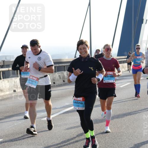 03.10.2026 - Köhlbrandbrückenlauf Strokosch-Dieckow http://msf.ph/oto/10594002 03.10.2026 09:21:46 Position 1 2110, 2203, 1102, 47, 195, 2210 meine-sportfotos.de