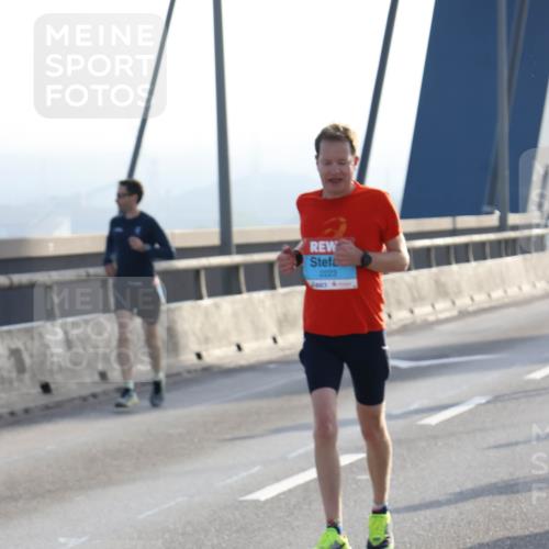 03.10.2026 - Köhlbrandbrückenlauf Strokosch-Dieckow http://msf.ph/oto/10594028 03.10.2026 09:21:51 Position 1 2223 meine-sportfotos.de