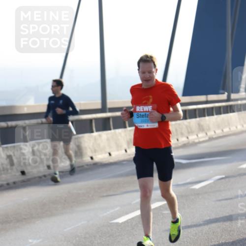 03.10.2026 - Köhlbrandbrückenlauf Strokosch-Dieckow http://msf.ph/oto/10594032 03.10.2026 09:21:51 Position 1 2223 meine-sportfotos.de