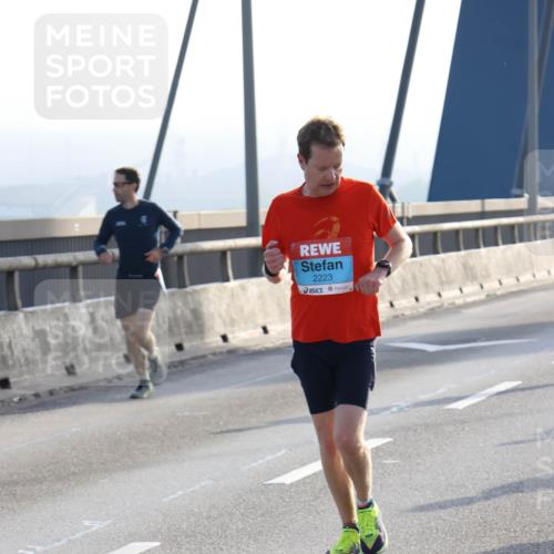 03.10.2026 - Köhlbrandbrückenlauf Strokosch-Dieckow http://msf.ph/oto/10594041 03.10.2026 09:21:51 Position 1 2223 meine-sportfotos.de