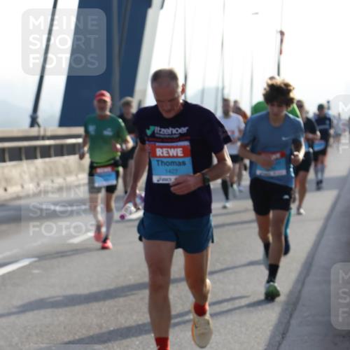 03.10.2026 - Köhlbrandbrückenlauf Strokosch-Dieckow http://msf.ph/oto/10594053 03.10.2026 09:21:53 Position 1 1427 meine-sportfotos.de