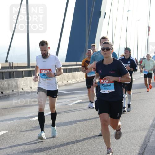 03.10.2026 - Köhlbrandbrückenlauf Strokosch-Dieckow http://msf.ph/oto/10594110 03.10.2026 09:21:59 Position 1 2190, 1952, 24 meine-sportfotos.de