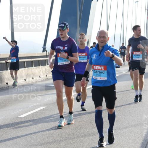 03.10.2026 - Köhlbrandbrückenlauf Strokosch-Dieckow http://msf.ph/oto/10594351 03.10.2026 09:22:29 Position 1 2139, 2258, 1703, 1526 meine-sportfotos.de