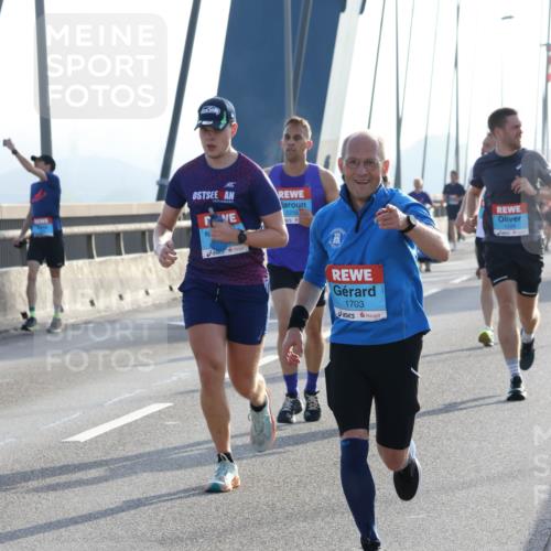 03.10.2026 - Köhlbrandbrückenlauf Strokosch-Dieckow http://msf.ph/oto/10594359 03.10.2026 09:22:29 Position 1 2258, 1703, 1526 meine-sportfotos.de