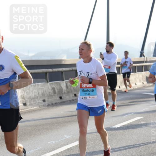 03.10.2026 - Köhlbrandbrückenlauf Strokosch-Dieckow http://msf.ph/oto/10594684 03.10.2026 09:23:17 Position 1 2144 meine-sportfotos.de