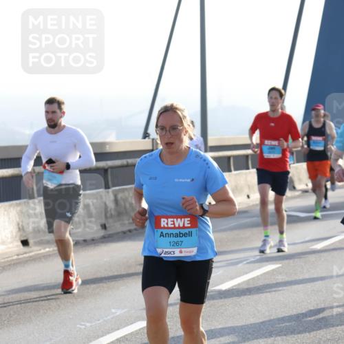 03.10.2026 - Köhlbrandbrückenlauf Strokosch-Dieckow http://msf.ph/oto/10594705 03.10.2026 09:23:18 Position 1 1267 meine-sportfotos.de