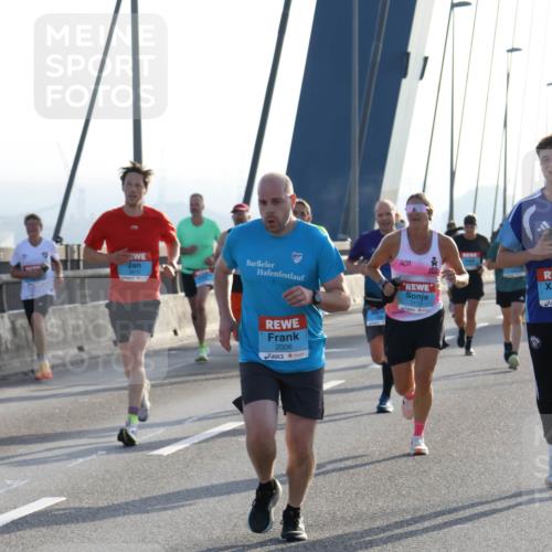 03.10.2026 - Köhlbrandbrückenlauf Strokosch-Dieckow http://msf.ph/oto/10594713 03.10.2026 09:23:20 Position 1 1, 2006, 1179 meine-sportfotos.de
