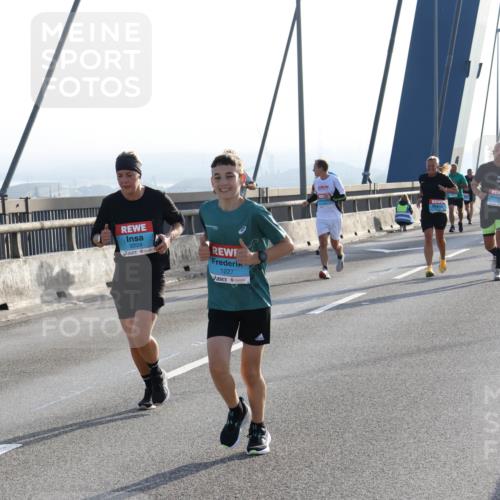 03.10.2026 - Köhlbrandbrückenlauf Strokosch-Dieckow http://msf.ph/oto/10594759 03.10.2026 09:23:27 Position 1 2224, 1227 meine-sportfotos.de