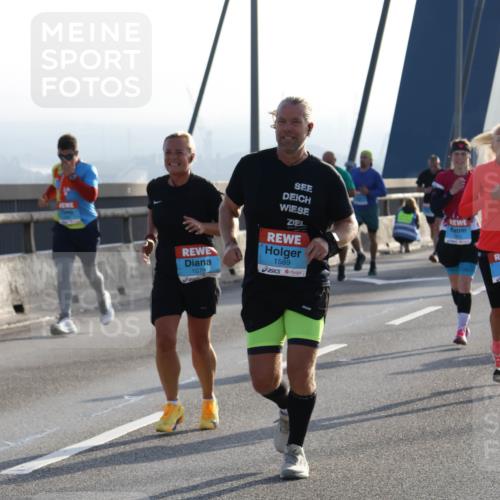 03.10.2026 - Köhlbrandbrückenlauf Strokosch-Dieckow http://msf.ph/oto/10594768 03.10.2026 09:23:30 Position 1 1079, 1589 meine-sportfotos.de