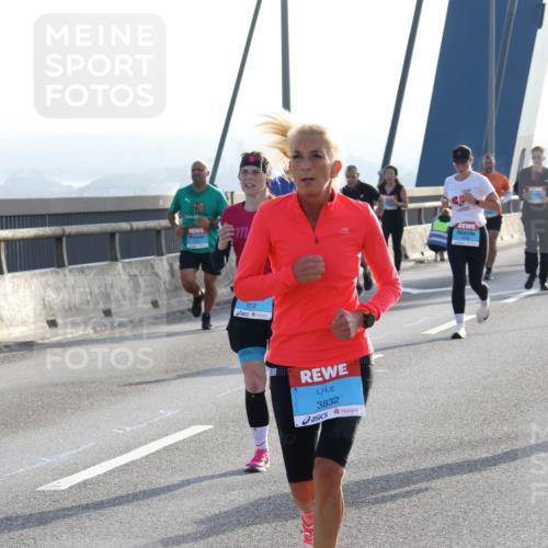 03.10.2026 - Köhlbrandbrückenlauf Strokosch-Dieckow http://msf.ph/oto/10594804 03.10.2026 09:23:33 Position 1 812, 3832 meine-sportfotos.de