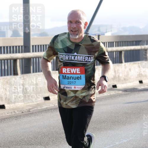 03.10.2026 - Köhlbrandbrückenlauf Strokosch-Dieckow http://msf.ph/oto/10595058 03.10.2026 09:24:19 Position 1 2217 meine-sportfotos.de