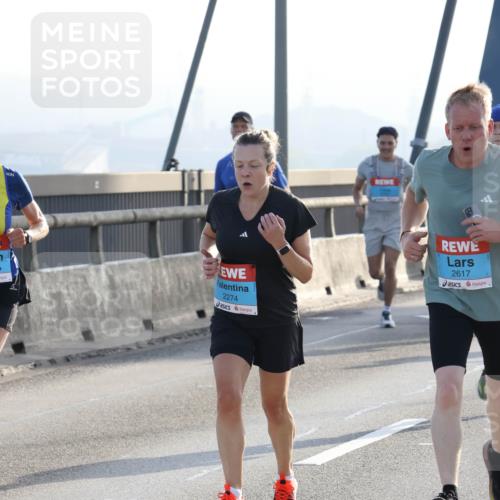 03.10.2026 - Köhlbrandbrückenlauf Strokosch-Dieckow http://msf.ph/oto/10595083 03.10.2026 09:24:23 Position 1 2274, 2617 meine-sportfotos.de