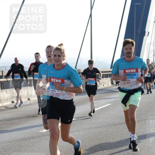 03.10.2026 - Köhlbrandbrückenlauf Strokosch-Dieckow http://msf.ph/oto/10595281 03.10.2026 09:24:49 Position 1 1798 meine-sportfotos.de
