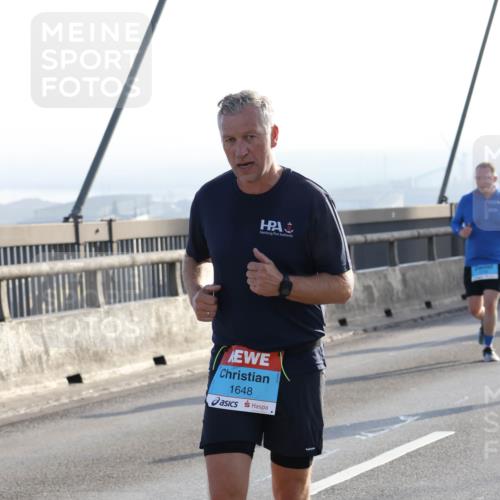 03.10.2026 - Köhlbrandbrückenlauf Strokosch-Dieckow http://msf.ph/oto/10595445 03.10.2026 09:25:11 Position 1 1648 meine-sportfotos.de
