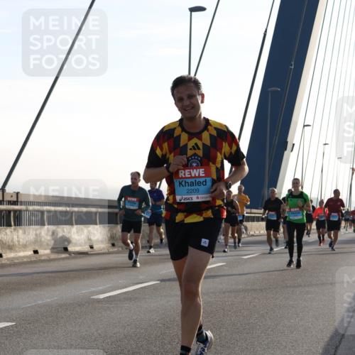03.10.2026 - Köhlbrandbrückenlauf Strokosch-Dieckow http://msf.ph/oto/10595617 03.10.2026 09:25:55 Position 1 2209 meine-sportfotos.de