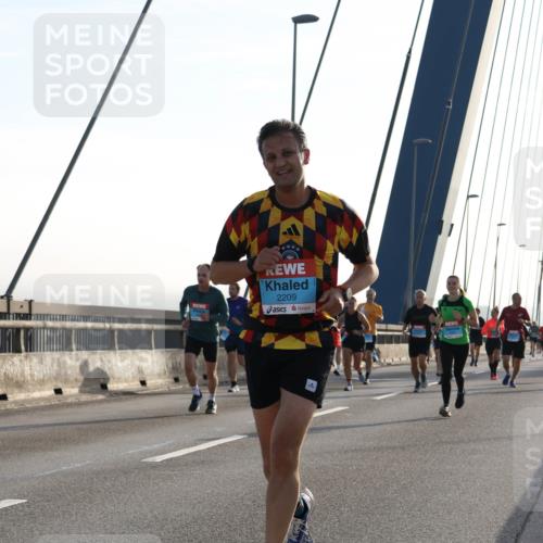03.10.2026 - Köhlbrandbrückenlauf Strokosch-Dieckow http://msf.ph/oto/10595621 03.10.2026 09:25:55 Position 1 2209 meine-sportfotos.de