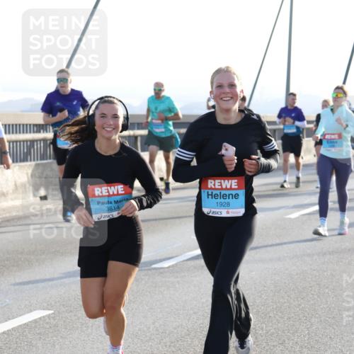 03.10.2026 - Köhlbrandbrückenlauf Strokosch-Dieckow http://msf.ph/oto/10595668 03.10.2026 09:26:12 Position 1 3814, 1928 meine-sportfotos.de