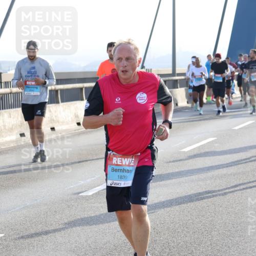 03.10.2026 - Köhlbrandbrückenlauf Strokosch-Dieckow http://msf.ph/oto/10595961 03.10.2026 09:26:58 Position 1 2042, 1839 meine-sportfotos.de
