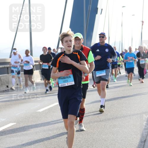 03.10.2026 - Köhlbrandbrückenlauf Strokosch-Dieckow http://msf.ph/oto/10595967 03.10.2026 09:26:59 Position 1 1072, 1883 meine-sportfotos.de