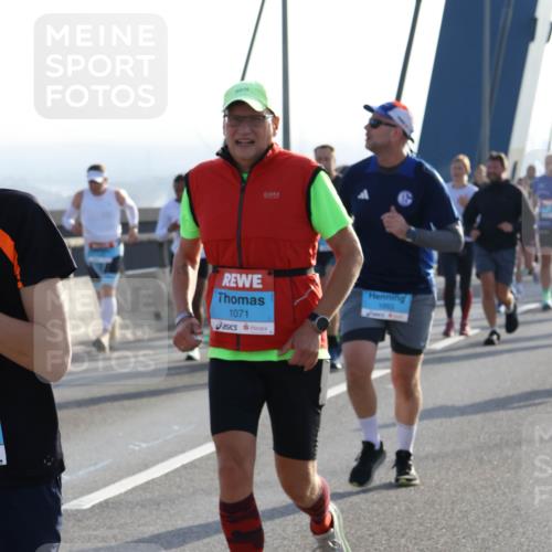 03.10.2026 - Köhlbrandbrückenlauf Strokosch-Dieckow http://msf.ph/oto/10595977 03.10.2026 09:27:01 Position 1 1071 meine-sportfotos.de