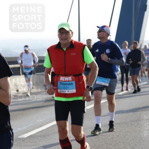 03.10.2026 - Köhlbrandbrückenlauf Strokosch-Dieckow http://msf.ph/oto/10595979 03.10.2026 09:27:01 Position 1 1071 meine-sportfotos.de