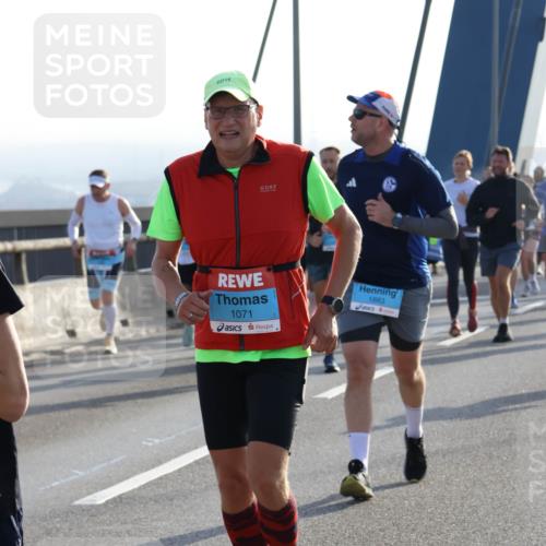 03.10.2026 - Köhlbrandbrückenlauf Strokosch-Dieckow http://msf.ph/oto/10595983 03.10.2026 09:27:01 Position 1 1071, 1883 meine-sportfotos.de
