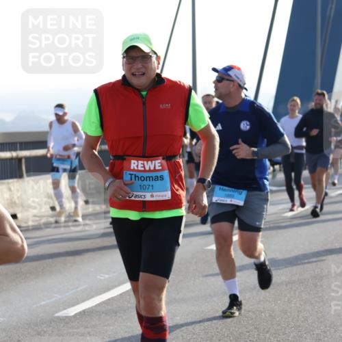 03.10.2026 - Köhlbrandbrückenlauf Strokosch-Dieckow http://msf.ph/oto/10595989 03.10.2026 09:27:01 Position 1 1071, 1883 meine-sportfotos.de
