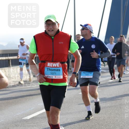 03.10.2026 - Köhlbrandbrückenlauf Strokosch-Dieckow http://msf.ph/oto/10595993 03.10.2026 09:27:01 Position 1 1071, 1883 meine-sportfotos.de