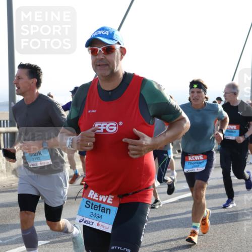 03.10.2026 - Köhlbrandbrückenlauf Strokosch-Dieckow http://msf.ph/oto/10596181 03.10.2026 09:27:59 Position 1 2722, 2494, 2503, 2931 meine-sportfotos.de