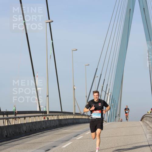 03.10.2026 - Köhlbrandbrückenlauf Strokosch-Dieckow http://msf.ph/oto/10596257 03.10.2026 09:28:29 Position 2  meine-sportfotos.de